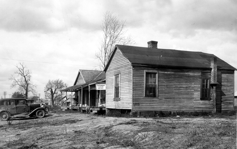One of the early offices at the Delta Station